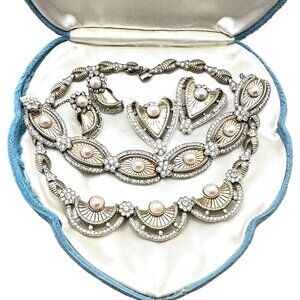 Vintage Jomaz Parure Clear Rhinestone Necklace Bracelet Fur Clips Earring Set